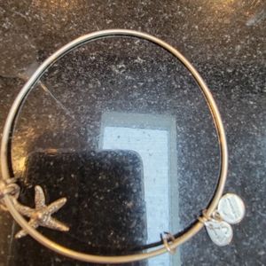 Alex & Ani